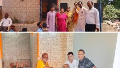 देवरी मे शिव शंकर मंदिर की हुई भव्य प्राण प्रतिष्ठा, विद्वान पंडित अरुण पांडेय ने करवाई पूजा अर्चना, मनीराम दीपक अग्रवाल द्वारा जन सहयोग से बनवाया गया है मंदिर, निर्माणकर्ता बदीपक अग्रवाल ने कहा- बाबा भोलेनाथ के आशीर्वाद से होता है सबका कल्याण देवरी मे शिव शंकर मंदिर की हुई भव्य प्राण प्रतिष्ठा, विद्वान पंडित अरुण पांडेय ने करवाई पूजा अर्चना, मनीराम दीपक अग्रवाल द्वारा जन सहयोग से बनवाया गया है मंदिर, निर्माणकर्ता बदीपक अग्रवाल ने कहा- बाबा भोलेनाथ के आशीर्वाद से होता है सबका कल्याण kshititech