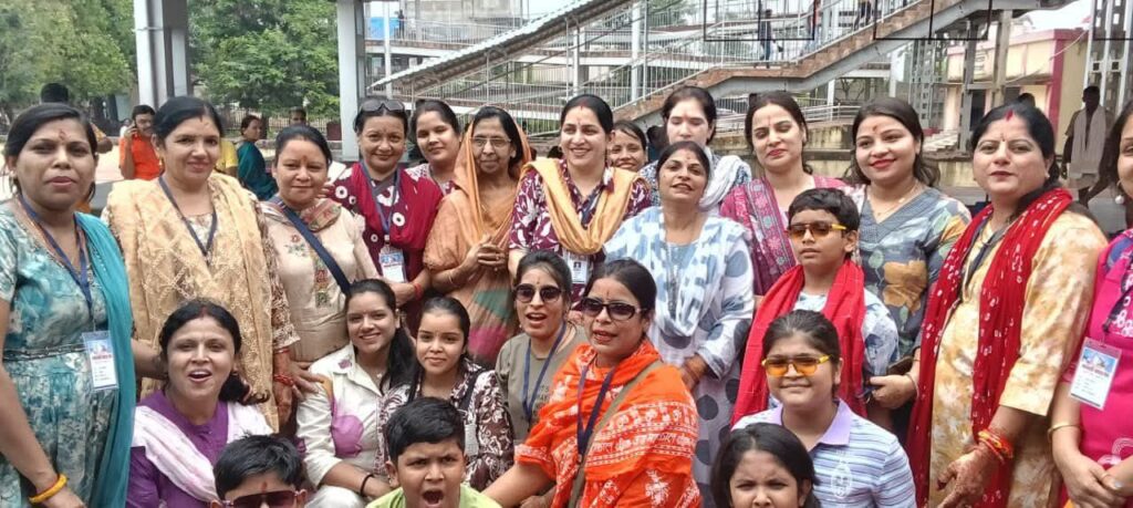 बोल बम के नारों से गूंज उठा बाराद्वार शहर- बाराद्वार शहर के 125 शिवभक्त कावड़िये रवाना हुए सुल्तानगंज, मारवाड़ी कांवड़ सेवा संघ विगत 50 वर्षों से कर रही है बैजनाथ धाम की कावड़ यात्रा, सुनील जिंदल ने कहा- इस वर्ष कांवड़ियों में है भारी उत्साह बोल बम के नारों से गूंज उठा बाराद्वार शहर- बाराद्वार शहर के 125 शिवभक्त कावड़िये रवाना हुए सुल्तानगंज, मारवाड़ी कांवड़ सेवा संघ विगत 50 वर्षों से कर रही है बैजनाथ धाम की कावड़ यात्रा, सुनील जिंदल ने कहा- इस वर्ष कांवड़ियों में है भारी उत्साह kshititech