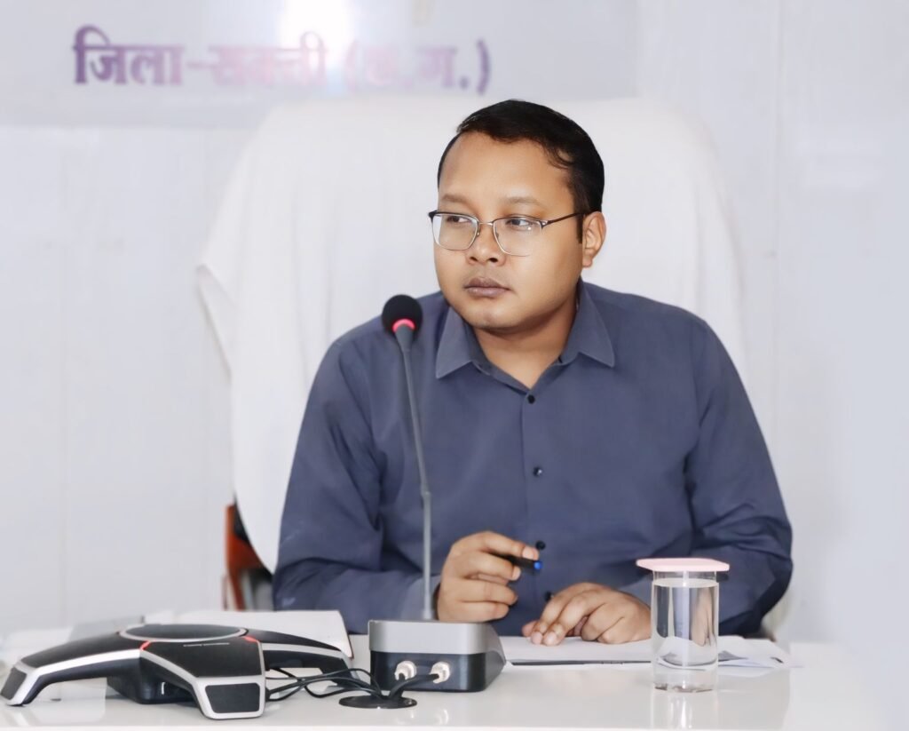 लाखों रुपए गबन के मामले में शक्ति जिले के ग्रामीण कृषि विस्तार अधिकारी को कलेक्टर साहब ने किया सस्पेंड, शक्ति जिले में अधिकारी- कर्मचारियों के अवकाश पर लगा ब्रेक, बिना अनुमति नहीं जा सकेंगे छुट्टियों पर लाखों रुपए गबन के मामले में शक्ति जिले के ग्रामीण कृषि विस्तार अधिकारी को कलेक्टर साहब ने किया सस्पेंड, शक्ति जिले में अधिकारी- कर्मचारियों के अवकाश पर लगा ब्रेक, बिना अनुमति नहीं जा सकेंगे छुट्टियों पर kshititech