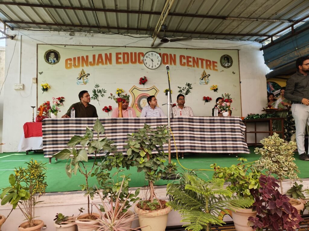 शक्ति के गुंजन एजुकेशन सेंटर में मनाया गया ग्रीन डे, नगर पालिका अध्यक्ष श्यामसुंदर अग्रवाल रहे मुख्य अतिथि के रूप में मौजूद, बच्चों में दिखा उत्साह, डायरेक्टर नितिन सोनी ने कहा- बच्चों को पर्यावरण के प्रति जागरूक करना ही इस आयोजन का उद्देश्य kshititech