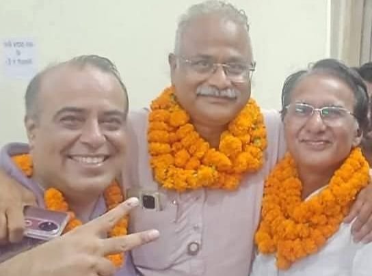 कोरबा जिले में चेंबर ऑफ कॉमर्स का चालू हुआ नया सदस्यता अभियान, नई कार्यकारिणी गठन के साथ ही व्यापारियों में उत्साह, 3000/-रुपये में चेंबर की आजीवन सदस्यता मिलेगी व्यापारी बंधुओ को, सत्र 2025 से 2027 तक के लिए हुआ है नवीन कार्यकारिणी का गठन, कोरबा जिले के विभिन्न स्थानों पर उपलब्ध रहेगी चैंबर की आजीवन सदस्यता kshititech