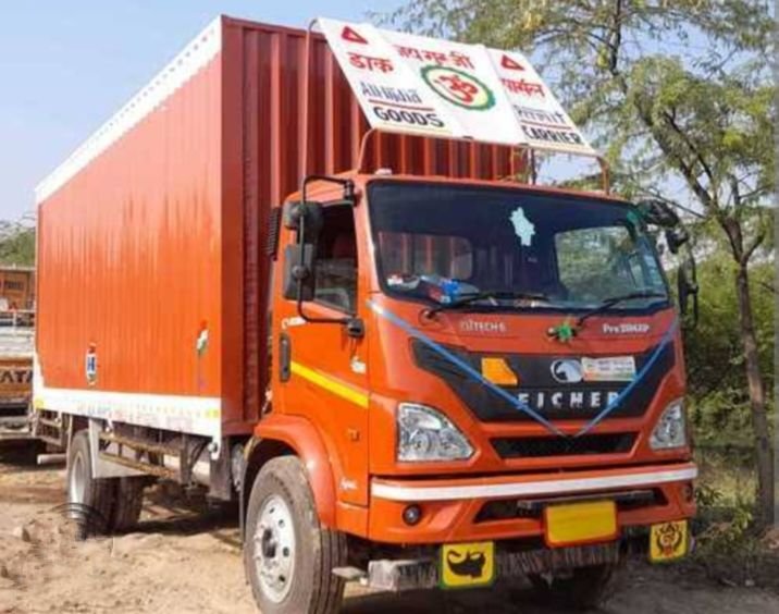 रायपुर के माल गैरेज संचालकों ने हाथ किए खड़े, सूचना जारी कर कहां- बिना बिल व्यापारियों का माल बुक नहीं होगा ट्रांसपोर्ट में,छत्तीसगढ़ परचून ट्रांसपोर्ट संघ ने भी जारी की सूचना, आगामी त्यौहारी सीजन को लेकर व्यापारियों के लिए खड़ी हुई बड़ी परेशानियां kshititech