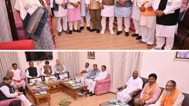 केंद्रीय मंत्री के निवास पर आयोजित संगठन पदाधिकारियो एवं सांसदों की बैठक में शामिल हुई जांजगीर की सांसद कमलेश जांगड़े, छत्तीसगढ़ पर भी हुई चर्चा, मोदी सरकार एवं विष्णु देव जी की सुशासन वाली सरकार के कार्यों एवं जन कल्याणकारी योजनाओं को जनता तक सक्रियता से पहुंचाने में योगदान देंगे सांसद केंद्रीय मंत्री के निवास पर आयोजित संगठन पदाधिकारियो एवं सांसदों की बैठक में शामिल हुई जांजगीर की सांसद कमलेश जांगड़े, छत्तीसगढ़ पर भी हुई चर्चा, मोदी सरकार एवं विष्णु देव जी की सुशासन वाली सरकार के कार्यों एवं जन कल्याणकारी योजनाओं को जनता तक सक्रियता से पहुंचाने में योगदान देंगे सांसद kshititech