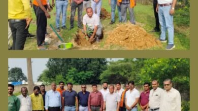 नगर पंचायत बाराद्वार एवं चेंबर ऑफ कॉमर्स ने संयुक्त रूप से किया वृक्षारोपण कार्यक्रम का आयोजन, एक पेड़ छत्तीसगढ़ महतारी के नाम कार्यक्रम में जुटे जनप्रतिनिधि, नगर पंचायत उपाध्यक्ष जितेश शर्मा ने कहा- प्रकृति को संरक्षित करने के लिए वृक्षारोपण अत्यंत आवश्यक kshititech