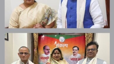 सांसद कमलेश जांगड़े ने बांधी प्रधानमंत्री मोदी जी को राखी, रक्षाबंधन पर्व की दी बधाई, भाजपा के राष्ट्रीय संगठक एवं कार्यालय सचिव से भी मुलाकात में सांसद जी ने बांधी राखी, प्रधानमंत्री मोदी जी ने संसदीय क्षेत्र के लोगों को भी दी रक्षाबंधन की शुभकामनाएं kshititech