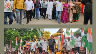 भाजपा नगर मंडल शक्ति ने शहर में निकाली ऐतिहासिक तिरंगा यात्रा, कार्यकर्ताओं में देखा देश भक्ति का जुनून, हाथों में तिरंगा लिए सड़कों पर भारत माता एवं वंदे मातरम के श्री घोष के साथ नजर आए कार्यकर्ता, भारत माता चौक पर हुआ राष्ट्रगान का कार्यक्रम, सरकारी स्कूल के बच्चों में भी दिखा उत्साह kshititech