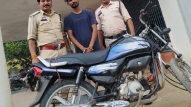 शक्ति पुलिस की बड़ी सफलता- लूटपाट कर फरार होने वाले आरोपी को पुलिस ने किया गिरफतार, एसपी अंकिता शर्मा के निर्देशन में शक्ति थाना टीआई लखन पटेल की कार्रवाई kshititech