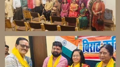 मैं दीवाना हूँ शहीदों का, वीरों की पुकार लिखूंगा,छोड़कर महबूबा की कलाई,हाथों में हो तलवार लिखूंगा"--वक्ता मंच की देशभक्ति पूर्ण काव्य गोष्ठी सम्पन्न, 65 कविगणों की मौजूदगी में हुआ भव्य आयोजन kshititech