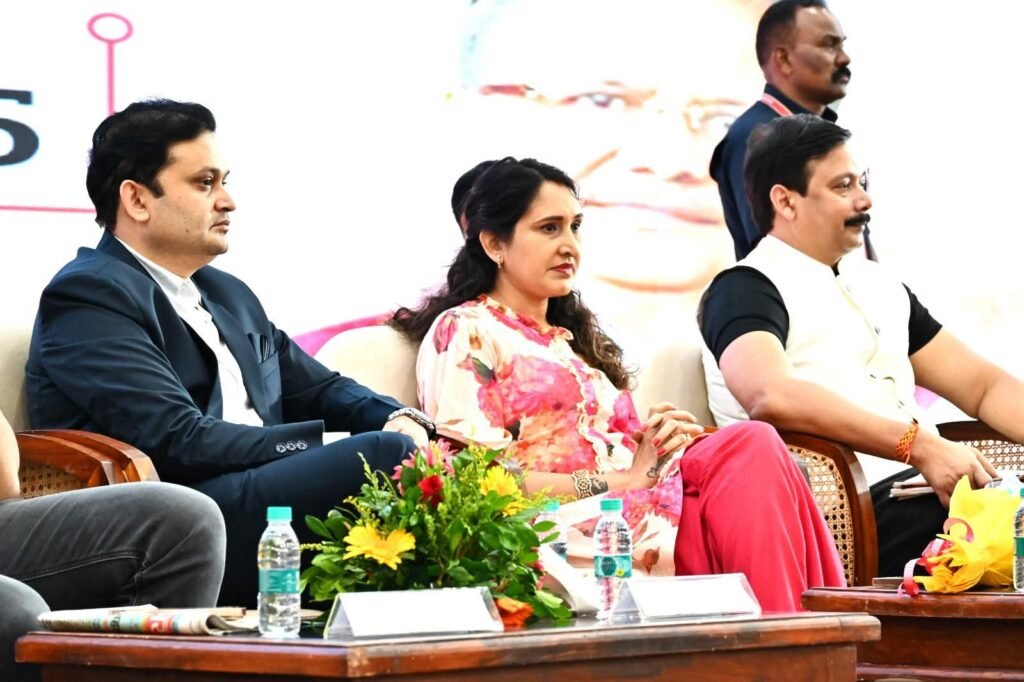 निशुल्क चिकित्सा सेवा का सबसे बड़ा काम- रायपुर के श्री बालाजी हॉस्पिटल ने रचा कीर्तिमान-सात वर्षों से अब तक 1500 डिलीवरी करवाई निशुल्क, प्रदेश के मुख्यमंत्री विष्णु देव साय ने भी करी अस्पताल प्रबंधन की पहल की प्रशंसा, अस्पताल में कन्या होने पर पूर्ण रूप से निशुल्क होती है डिलीवरी निशुल्क चिकित्सा सेवा का सबसे बड़ा काम- रायपुर के श्री बालाजी हॉस्पिटल ने रचा कीर्तिमान-सात वर्षों से अब तक 1500 डिलीवरी करवाई निशुल्क, प्रदेश के मुख्यमंत्री विष्णु देव साय ने भी करी अस्पताल प्रबंधन की पहल की प्रशंसा, अस्पताल में कन्या होने पर पूर्ण रूप से निशुल्क होती है डिलीवरी kshititech