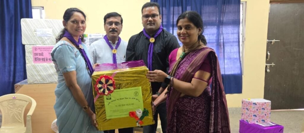 शक्ति जिले की गाइड बहनों द्वारा तैयार की गई राखियों की प्रदेश स्तर पर हुई प्रशंसा, निर्धारित लक्ष्य से तीन गुना अधिक स्वयं अपने हाथों से राखियां तैयार की बहनों ने, सैनिक भाइयों तक पहुंचेंगी राखियां, जिला मुख्य आयुक्त अंकित अग्रवाल के नेतृत्व में सक्रिय है संगठन kshititech