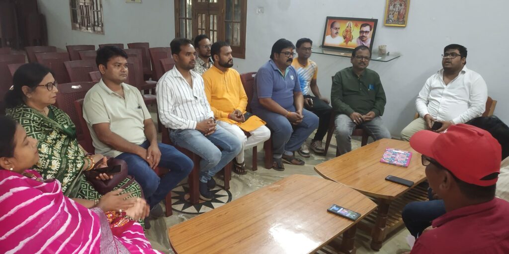 भाजपा नगर मंडल शक्ति द्वारा निकाली जाएगी तिरंगा यात्रा, हर घर तिरंगा कार्यक्रम को लेकर पार्टी ने करी कार्यकर्ताओं की बैठक, पूर्व प्रदेश भाजपा प्रतिनिधि राम अवतार अग्रवाल के मार्गदर्शन में हुई बैठक, तिरंगा यात्रा को लेकर पार्टी कार्यकर्ताओं में दिखा उत्साह भाजपा नगर मंडल शक्ति द्वारा निकाली जाएगी तिरंगा यात्रा, हर घर तिरंगा कार्यक्रम को लेकर पार्टी ने करी कार्यकर्ताओं की बैठक, पूर्व प्रदेश भाजपा प्रतिनिधि राम अवतार अग्रवाल के मार्गदर्शन में हुई बैठक, तिरंगा यात्रा को लेकर पार्टी कार्यकर्ताओं में दिखा उत्साह kshititech