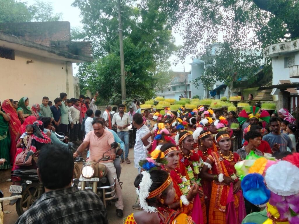 ग्राम पंचायत सिंगनसरा में हुआ भोजली विसर्जन का कार्यक्रम, उत्साह के साथ ग्राम वासियो सहित जनप्रतिनिधियों ने भी करी सहभागीता, सरपंच नारायण मरकाम ने कहा- यह कार्यक्रम क्षेत्र की गौरवशाली संस्कृति का प्रतीक kshititech