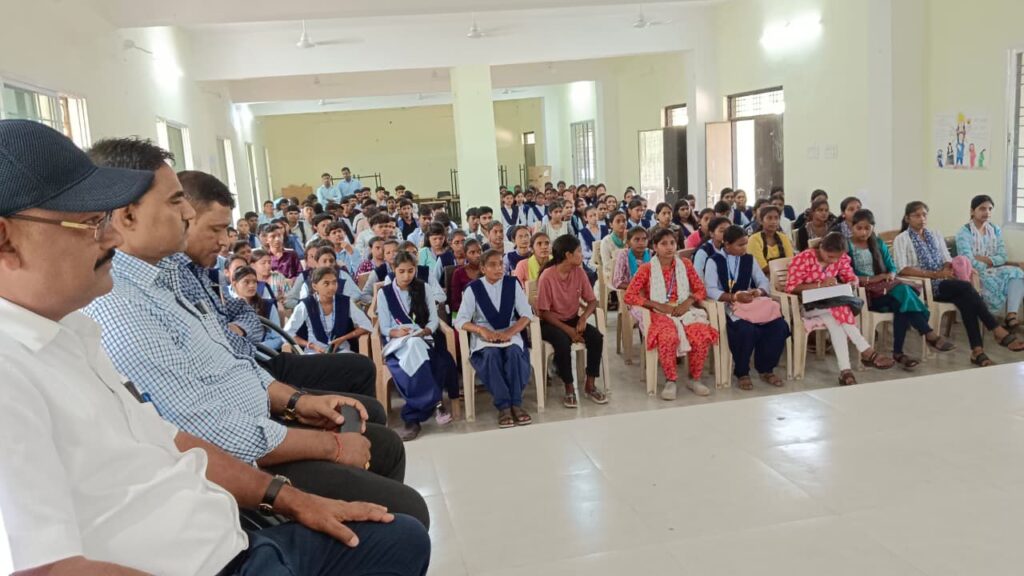 शासकीय क्रांति कुमार भारतीय महाविद्यालय शक्ति में राष्ट्रीय शिक्षा नीति पर हुआ व्याख्यान माला का आयोजन, नई शिक्षा नीति को लेकर विभिन्न सेमिनारों के माध्यम से किया जा रहा जागरूक शासकीय क्रांति कुमार भारतीय महाविद्यालय शक्ति में राष्ट्रीय शिक्षा नीति पर हुआ व्याख्यान माला का आयोजन, नई शिक्षा नीति को लेकर विभिन्न सेमिनारों के माध्यम से किया जा रहा जागरूक kshititech