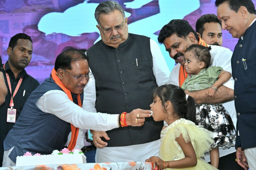 छत्तीसगढ़ को नए राज्य के रूप में श्रद्धेय श्री अटल जी से मिली महत्वपूर्ण सौगात – मुख्यमंत्री,12 अगस्त को पायनियर समूह द्वारा स्थापना दिवस एवं छत्तीसगढ़ राज्य के स्वप्नदृष्टा एवं निर्माता भारत रत्न श्रद्धेय अटल बिहारी वाजपेयी स्मृति संगोष्ठी में शामिल हुए श्री साय, विधानसभा अध्यक्ष डॉ रमन सिंह सहित विधायक भी पहुंचे आयोजन में छत्तीसगढ़ को नए राज्य के रूप में श्रद्धेय श्री अटल जी से मिली महत्वपूर्ण सौगात – मुख्यमंत्री,12 अगस्त को पायनियर समूह द्वारा स्थापना दिवस एवं छत्तीसगढ़ राज्य के स्वप्नदृष्टा एवं निर्माता भारत रत्न श्रद्धेय अटल बिहारी वाजपेयी स्मृति संगोष्ठी में शामिल हुए श्री साय, विधानसभा अध्यक्ष डॉ रमन सिंह सहित विधायक भी पहुंचे आयोजन में kshititech