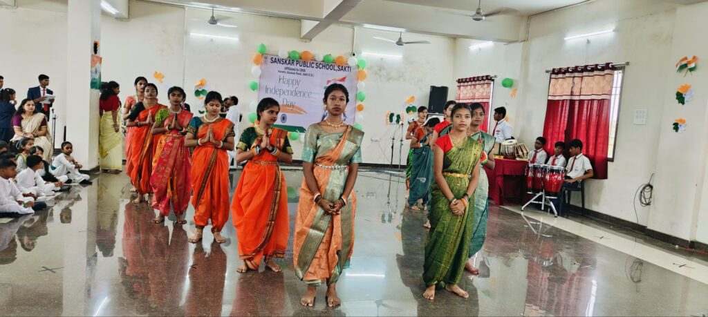 द्वारिका नाथ स्वर्णकार ने किया स्वतंत्रता दिवस के मौके पर संस्कार पब्लिक स्कूल हरेठी में ध्वजारोहण,बच्चों ने दी सुंदर सांस्कृतिक कार्यक्रमों की प्रस्तुति, विद्यालय के डायरेक्टर प्रकाश चंद्र अग्रवाल एवं रश्मि अग्रवाल भी रहे मौजूद, स्वतंत्रता संग्राम सेनानियों के बलिदान को भी स्मरण किया विद्यालय परिवार ने द्वारिका नाथ स्वर्णकार ने किया स्वतंत्रता दिवस के मौके पर संस्कार पब्लिक स्कूल हरेठी में ध्वजारोहण,बच्चों ने दी सुंदर सांस्कृतिक कार्यक्रमों की प्रस्तुति, विद्यालय के डायरेक्टर प्रकाश चंद्र अग्रवाल एवं रश्मि अग्रवाल भी रहे मौजूद, स्वतंत्रता संग्राम सेनानियों के बलिदान को भी स्मरण किया विद्यालय परिवार ने kshititech