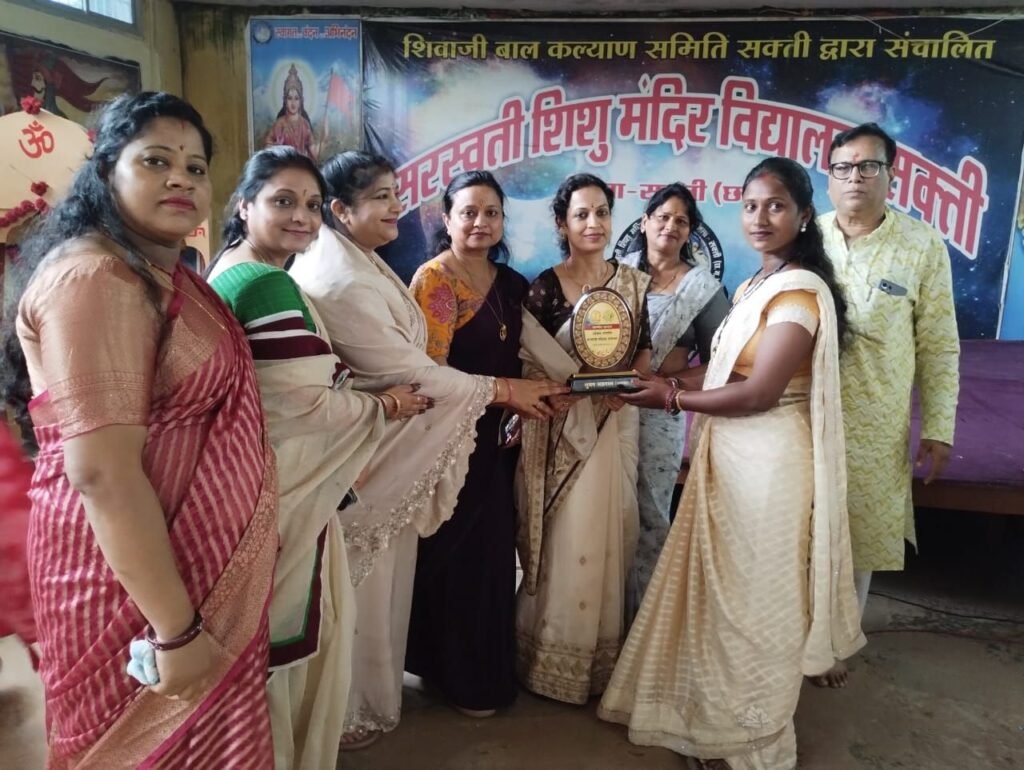 शक्ति के सरस्वती शिशु मंदिर में कृष्ण जन्माष्टमी पर्व पर 16 अगस्त को हुई विभिन्न प्रतिस्पर्धाएं, अखिल भारतीय मारवाड़ी महिला समिति शक्ति की अध्यक्ष सुमन अग्रवाल ने कहा- विद्यालय के बच्चों की प्रतिभाओं को देख याद आया विद्यार्थी जीवन, नन्हे मुन्ने बच्चों ने कृष्ण जी के बाल रूप में दी अपनी प्रस्तुति kshititech