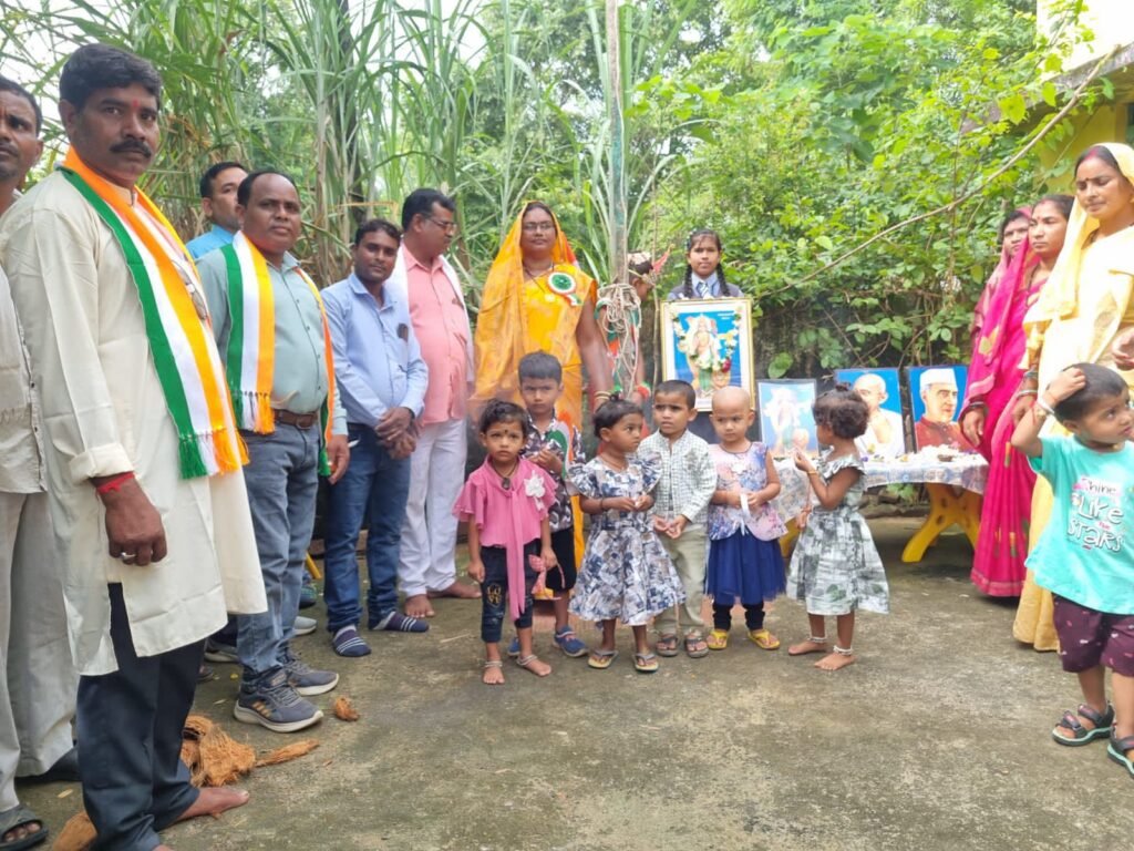 लिमतरा ग्राम पंचायत में भोजली विसर्जन एवं स्वतंत्रता दिवस समारोह का हुआ आयोजन, सरपंच मालती भारद्वाज सहित ग्राम वासी रहे मौजूद kshititech