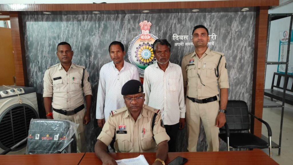 फर्जी मृत्यु प्रमाण पत्र बनाकर जमीन हड़पने वाले आरोपी चढ़े पुलिस के हत्थे,शक्ति पुलिस की सफलता, शक्ति टी लखन पटेल की सक्रियता से पुलिस सजग फर्जी मृत्यु प्रमाण पत्र बनाकर जमीन हड़पने वाले आरोपी चढ़े पुलिस के हत्थे,शक्ति पुलिस की सफलता, शक्ति टी लखन पटेल की सक्रियता से पुलिस सजग kshititech