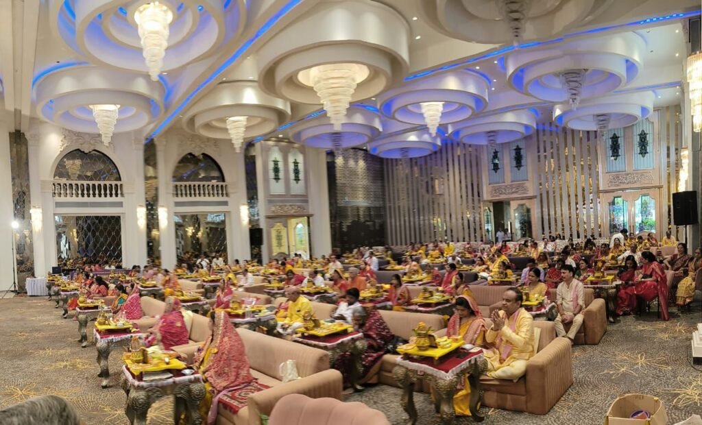 अद्वितीय अलंकरण महोत्सव-28 अगस्त को रायपुर के अग्र अलंकरण समारोह में सम्मानित हुई समाज की महान विभूतियां, पूर्व मुख्यमंत्री डॉ रमन सिंह ने कहा- अग्रवाल समाज ने पूरे विश्व में अपने कार्यों से बनाई पहचान, संगठन के प्रदेश अध्यक्ष डॉ अशोक सियाराम अग्रवाल के मार्गदर्शन में हुआ आयोजन, संगठन द्वारा करवाया गया ऋषि पंचमी उद्यापन आयोजन अद्वितीय अलंकरण महोत्सव-28 अगस्त को रायपुर के अग्र अलंकरण समारोह में सम्मानित हुई समाज की महान विभूतियां, पूर्व मुख्यमंत्री डॉ रमन सिंह ने कहा- अग्रवाल समाज ने पूरे विश्व में अपने कार्यों से बनाई पहचान, संगठन के प्रदेश अध्यक्ष डॉ अशोक सियाराम अग्रवाल के मार्गदर्शन में हुआ आयोजन, संगठन द्वारा करवाया गया ऋषि पंचमी उद्यापन आयोजन kshititech