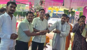 शक्ति शहर में 95 वर्षों से हो रहे अखंड राम नाम सप्ताह का शुभारंभ किया नगर पालिका अध्यक्ष श्यामसुंदर अग्रवाल ने, अग्रवाल ने कहा-शक्ति के लिए गौरवशाली है यह आयोजन, लगातार दश दशकों से आयोजन करना प्रसन्नता की बात शक्ति शहर में 95 वर्षों से हो रहे अखंड राम नाम सप्ताह का शुभारंभ किया नगर पालिका अध्यक्ष श्यामसुंदर अग्रवाल ने, अग्रवाल ने कहा-शक्ति के लिए गौरवशाली है यह आयोजन, लगातार दश दशकों से आयोजन करना प्रसन्नता की बात kshititech