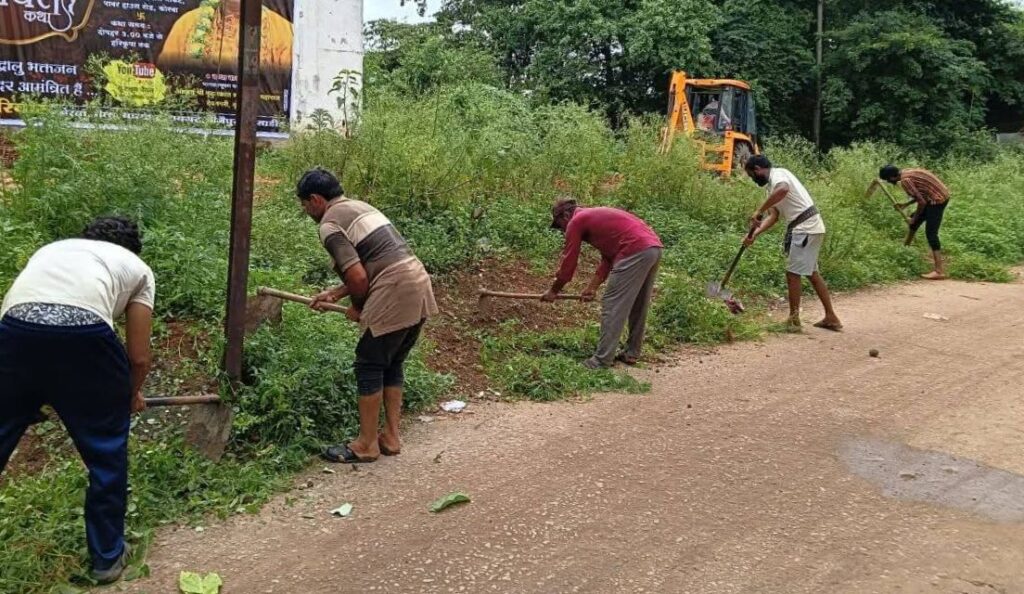 स्वच्छ बाराद्वार, स्वस्थय बाराद्वार- बाराद्वार के गणेश उत्सव को लेकर शहर में चला नगर पंचायत का विशेष स्वच्छता अभियान, नगर पंचायत अध्यक्ष, उपाध्यक्ष सहित सीएमओ भी रहे मौजूद, गणेश जी के आगमन को लेकर पूरा शहर उत्साहित स्वच्छ बाराद्वार, स्वस्थय बाराद्वार- बाराद्वार के गणेश उत्सव को लेकर शहर में चला नगर पंचायत का विशेष स्वच्छता अभियान, नगर पंचायत अध्यक्ष, उपाध्यक्ष सहित सीएमओ भी रहे मौजूद, गणेश जी के आगमन को लेकर पूरा शहर उत्साहित kshititech