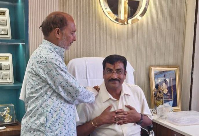बड़े महानगरों की तरह शक्ति के गोयल ज्वेलर्स में मिलेगे उचित मूल्य पर सोने, चांदी, हीरे,डायमंड के आभूषण, 27 अगस्त को गोयल ज्वेलर्स की हुई भव्य ओपनिंग सेरिमनी, नगर पालिका अध्यक्ष श्यामसुंदर अग्रवाल ने श्रीफल फोडकर किया उद्घाटन, रघुवीरचंद संजय कुमार फ़र्म द्वारा प्रारंभ की गई है गोयल ज्वेलर्स बड़े महानगरों की तरह शक्ति के गोयल ज्वेलर्स में मिलेगे उचित मूल्य पर सोने, चांदी, हीरे,डायमंड के आभूषण, 27 अगस्त को गोयल ज्वेलर्स की हुई भव्य ओपनिंग सेरिमनी, नगर पालिका अध्यक्ष श्यामसुंदर अग्रवाल ने श्रीफल फोडकर किया उद्घाटन, रघुवीरचंद संजय कुमार फ़र्म द्वारा प्रारंभ की गई है गोयल ज्वेलर्स kshititech