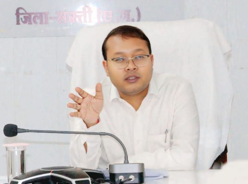 शक्ति जिले में प्रशासनिक कार्यों में कसावट लाने कलेक्टर साहब ने किया राज्य प्रशासनिक सेवा के अधिकारियों के प्रभार में संशोधन, कलेक्टर तोपनो साहब के निर्देशन में शक्ति जिले में प्रशासनिक अमला तत्पर, सरकारी कार्यालयो में अनुशासन के साथ आम जनों की सुविधाओं की दिशा में हो रहे प्रयास, जिले में पदस्थ नए डिप्टी कलेक्टरो को भी मिली अहम जिम्मेदारिया kshititech