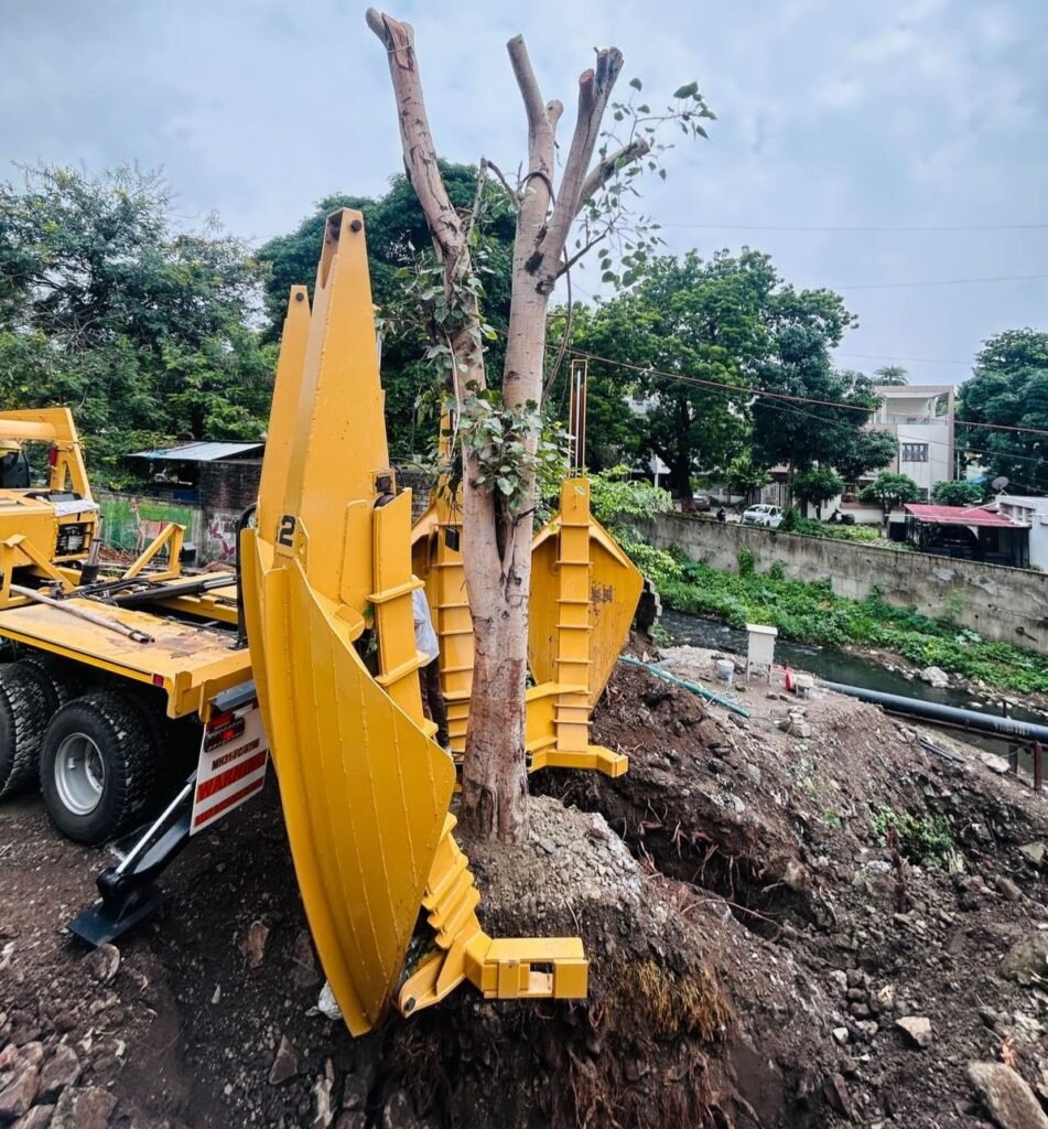 बड़ी खबर- विकास कार्यों में बाधा नहीं बनेंगे पेड़, देश में पेड़ों को उखाड़ कर फिर से स्थापित करने की नई तकनीक हुई प्रारंभ, लोक निर्माण विभाग की अनुकरणीय पहल, डकोटा, हाई एंड ट्री ट्रांसप्लांटर मशीन kshititech