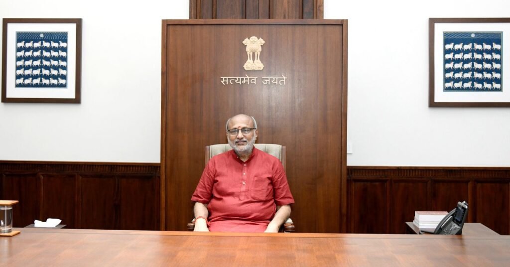 भारत के 15वें उपराष्ट्रपति के रूप C P राधाकृष्णन ने ली शपथ, राष्ट्रपति द्रोपती देवी मुर्मू ने दिलाई शपथ kshititech