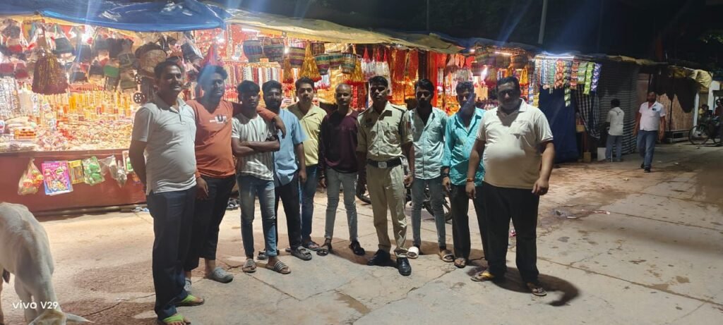 SP अंकिता शर्मा के निर्देशन में शक्ति जिले में पुलिस गांव-गांव में निकाल रही विश्वास यात्रा,आम जनता को जागरूकता के साथ ही संवाद स्थापित करने एवं पुलिस के प्रति विश्वास की भावना को मजबूत करने में जुटी है पुलिस, स्थानीय परिस्थितियों से भी अवगत हो रही पुलिस kshititech