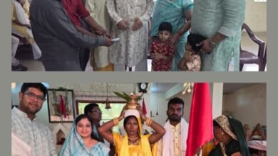 सेवा की मिसाल स्थापित की शहर के समाजसेवी मांगेराम अग्रवाल एवं मानस अग्रवाल ने, अग्रसेन जयंती पर्व पर विकलांगों की सेवा के लिए दी ₹90000/-रुपये की सहयोग राशि,लखाली के दुर्गा मंदिर में नवरात्रि पर्व पर पहुंचे दुबलधनिया परिवार के सदस्य, मंदिर में दो बड़े कुलर सहित समय-समय पर सेवाएं देते रहता है दुबलधनिया परिवार kshititech