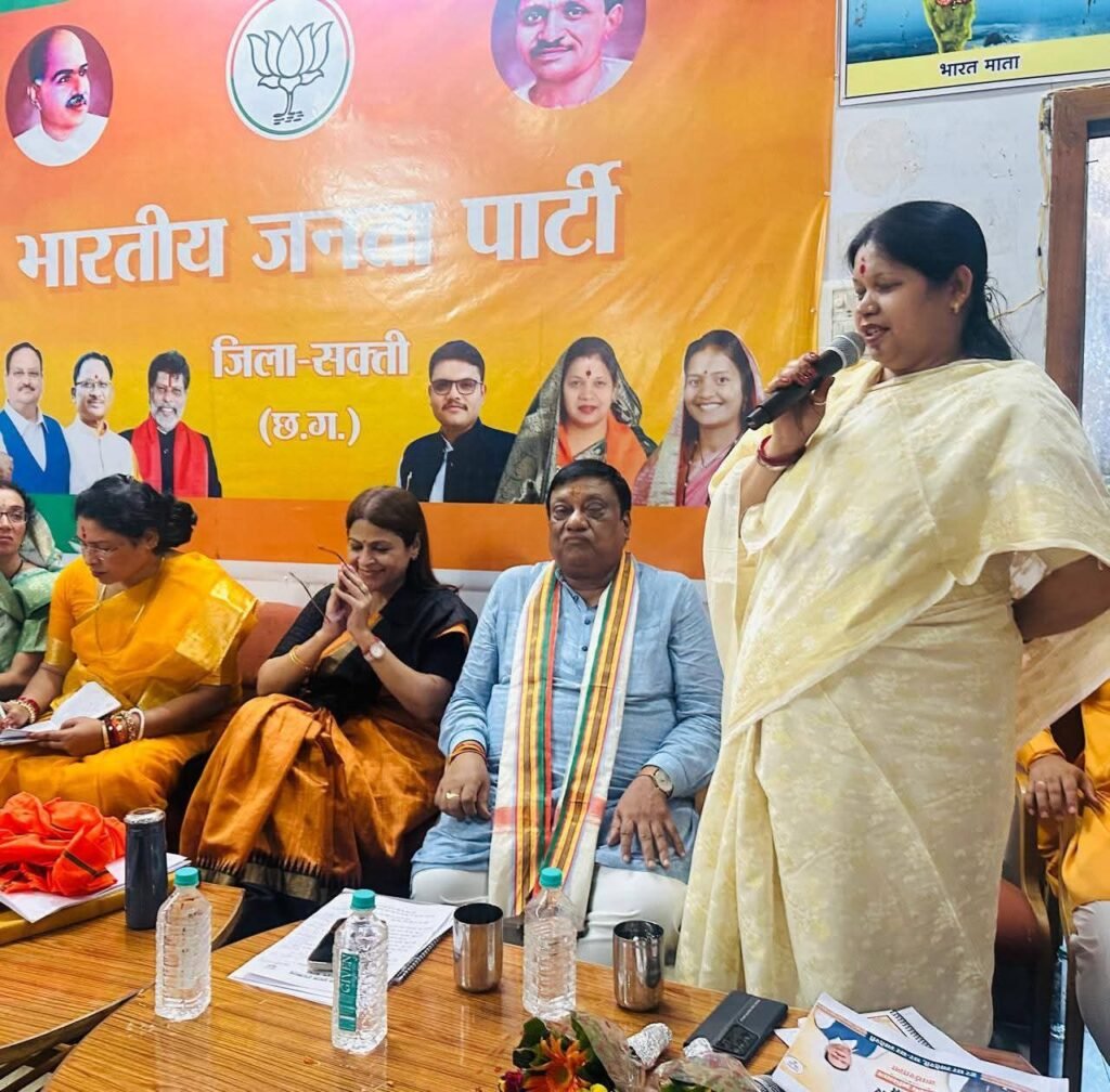 जीएसटी रिफॉर्म मोदी सरकार का ऐतिहासिक निर्णय- नारायण चंदेल, शक्ति के जिला भाजपा कार्यालय में आयोजित हुई जीएसटी पर बड़ी कार्यशाला, सांसद, पूर्व महिला आयोग अध्यक्ष सहित भाजपा के दिग्गज नेता रहे मौजूद kshititech