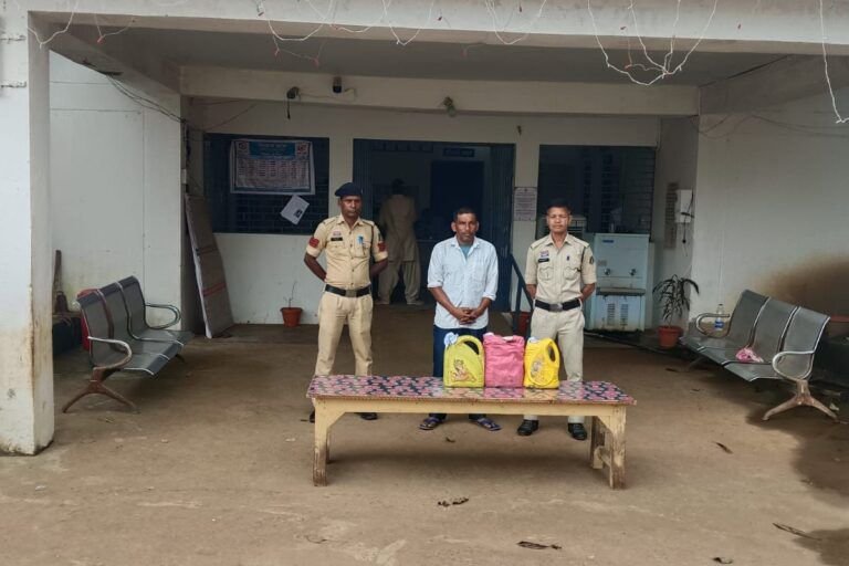 2 सितंबर को पुलिस थाना शक्ति में होगी शांति समिति की बैठक,जैजैपुर पुलिस ने अवैध पशु परिवहन एवं शराब जब्त कर दो अलग-अलग मामले किए दर्ज, जैजैपुर पुलिस थाने के उप निरीक्षक जी एस राजपूत की कार्रवाई kshititech