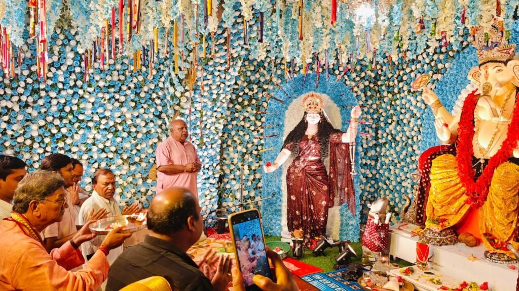 बप्पा के दरबार में पहुंचे महंत- नेता प्रतिपक्ष महंत ने बाराद्वार पहुंचकर करी विध्न विनायक गणेश जी की पूजा अर्चना, शहर के गणेश पंडालो में भी पहुंचे महंत जी बप्पा के दरबार में पहुंचे महंत- नेता प्रतिपक्ष महंत ने बाराद्वार पहुंचकर करी विध्न विनायक गणेश जी की पूजा अर्चना, शहर के गणेश पंडालो में भी पहुंचे महंत जी kshititech