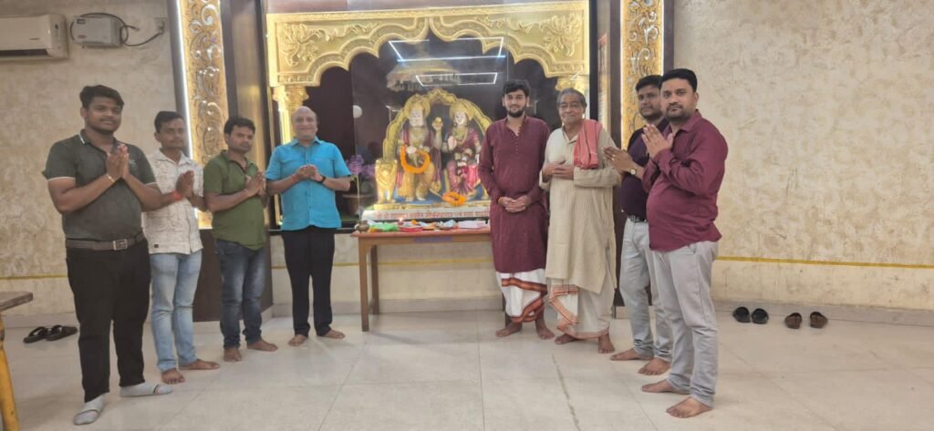 6 सितंबर को सक्ति के अग्रवाल समाज ने करी अग्रकुल प्रवर्तक अग्रसेन जी की पूजा अर्चना,विद्वान पंडित राधेश्याम शर्मा ने करवाई पूजा,हटरी धर्मशाला में स्थापित है अग्रसेन जी की विशाल प्रतिमा kshititech