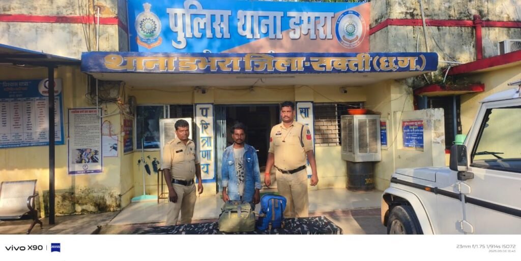 शक्ति जिले में अवैध शराब के चार अलग-अलग मामले दर्ज,हसौद पुलिस ने बनाये दो मामले तो वही डभरा पुलिस में किया 02 मामला दर्ज,नशे के खिलाफ चल रहा शक्ति पुलिस का विशेष अभियान, प्रतिदिन शक्ति जिले के अलग-अलग थाना क्षेत्र में हो रहे मामले दर्ज kshititech