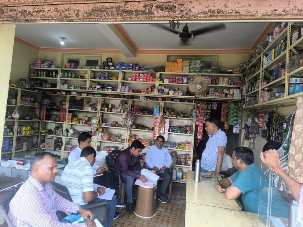 8 सितंबर को शक्ति कलेक्टर साहब के निर्देशन में उप संचालक कृषि द्वारा अनेकों स्थानों पर निजी उर्वरक व्यापारियों पर की गई कार्रवाई, औचक निरीक्षण के दौरान अधिकारियों ने कहा- खाद की कालाबाजारी व अधिक कीमत पर बेचने वालों पर जारी रहेगी कार्यवाही,किसानों को उच्च गुणवत्ता खाद तथा कीटनाशक पहली प्राथमिकता 8 सितंबर को शक्ति कलेक्टर साहब के निर्देशन में उप संचालक कृषि द्वारा अनेकों स्थानों पर निजी उर्वरक व्यापारियों पर की गई कार्रवाई, औचक निरीक्षण के दौरान अधिकारियों ने कहा- खाद की कालाबाजारी व अधिक कीमत पर बेचने वालों पर जारी रहेगी कार्यवाही,किसानों को उच्च गुणवत्ता खाद तथा कीटनाशक पहली प्राथमिकता kshititech