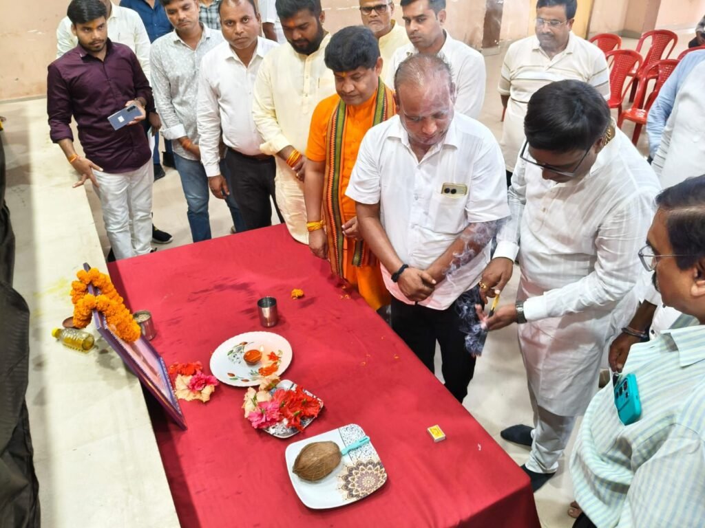 9 सितंबर को नगर पंचायत बाराद्वार द्वारा आयोजित किसान विज्ञान सम्मेलन का उद्घाटन किया पूर्व विधायक डॉक्टर खिलावन साहू ने, मुख्य अतिथि श्री साहू ने कहा-कृषि संबंधित जानकारी के लिए कारगर है यह कार्यशाला, कृषि संबंधी नई उन्नत तकनीको की जानकारी दी गई कार्यशाला में kshititech