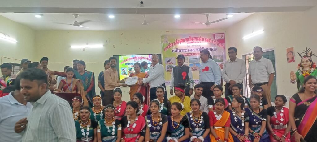 कॉलेज के लिए गौरवशाली दिन- यूनिवर्सिटी के कुलपति साहब पहुंचे शक्ति के शासकीय क्रांति कुमार महाविद्यालय रजत जयंती के समापन अवसर पर, कुलपति डॉक्टर पटेरिया ने कहा- प्रदेश के सभी महाविद्यालयों में रजत जयंती का हुआ सफल आयोजन, पूरे जिले का अग्रणी महाविद्यालय है क्रांति कुमार भारतीय kshititech