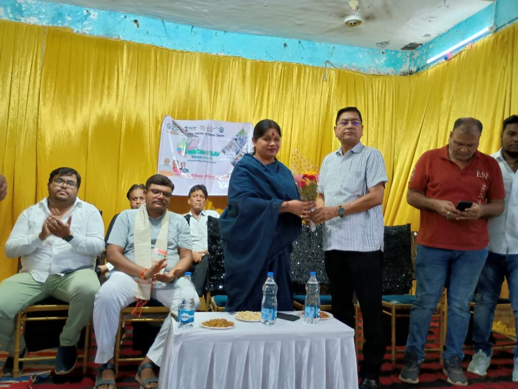 नगर पालिका शक्ति ने 17 सितंबर को किया स्वच्छता ही सेवा पखवाड़े का शुभारंभ, सांसद कमलेश जांगड़े एवं नगर पालिका अध्यक्ष श्याम सुंदर अग्रवाल रहे मौजूद नगर पालिका शक्ति ने 17 सितंबर को किया स्वच्छता ही सेवा पखवाड़े का शुभारंभ, सांसद कमलेश जांगड़े एवं नगर पालिका अध्यक्ष श्याम सुंदर अग्रवाल रहे मौजूद kshititech