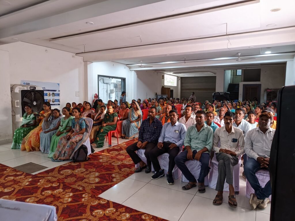 घर बैठे बैंक दे रही आपको लोन- भारतीय स्टेट बैंक शक्ति शाखा ने किया लोन मेले का आयोजन, मौके पर ही करोड़ों रुपए के लोन हुए स्वीकृत, शक्ति जिले में प्रधानमंत्री उज्जवला गैस योजना से लाभान्वित हो रही महिलाएं, युक्ति करण प्रक्रिया से स्कूलों में गुणवत्तापूर्ण शिक्षा हो रही उपलब्ध kshititech