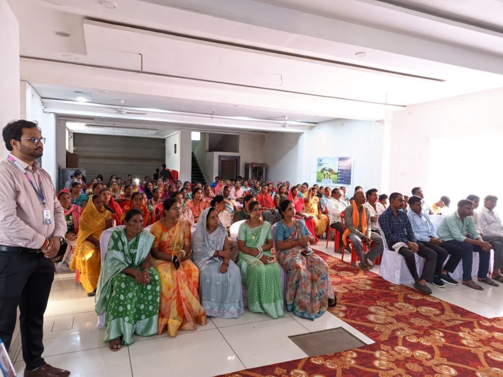 घर बैठे बैंक दे रही आपको लोन- भारतीय स्टेट बैंक शक्ति शाखा ने किया लोन मेले का आयोजन, मौके पर ही करोड़ों रुपए के लोन हुए स्वीकृत, शक्ति जिले में प्रधानमंत्री उज्जवला गैस योजना से लाभान्वित हो रही महिलाएं, युक्ति करण प्रक्रिया से स्कूलों में गुणवत्तापूर्ण शिक्षा हो रही उपलब्ध kshititech