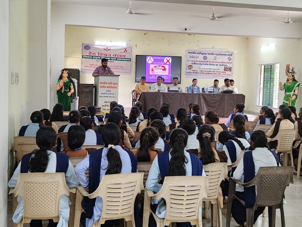 शासकीय क्रांति कुमार भारतीय कॉलेज में आयोजित हुआ डिज़ास्टर मैनेजमेंट व फर्स्ट-एड (सीपीआर) प्रशिक्षण, स्वास्थ्य संबंधी एवं प्राकृतिक विपदाओं से शरीर को बचाए रखने की नई-नई तकनीक से अवगत हुए महाविद्यालय के लोग kshititech