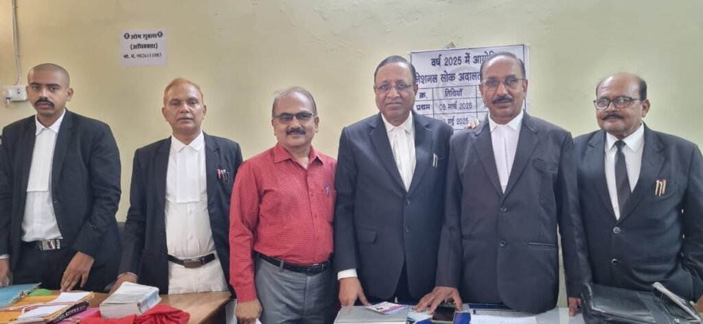 स्टेट बार काउंसिल चुनाव में प्रबल दावेदारी कर रहे सूरजपुर के अनिल कुमार गोयल,40 वर्षों से अधिवक्ता पेशे से जुड़े हुए अनिल, जिला अधिवक्ता संघ के भी रह चुके हैं अध्यक्ष, प्रत्येक जिलों में जनसंपर्क के साथ ही 25 सितंबर को शक्ति में भी करेंगे अधिवक्ता सदस्यों से संपर्क, अधिवक्ता सदस्यों के कल्याण हेतु सकारात्मक सोच के साथ काम करेंगे अनिल कुमार गोयल kshititech