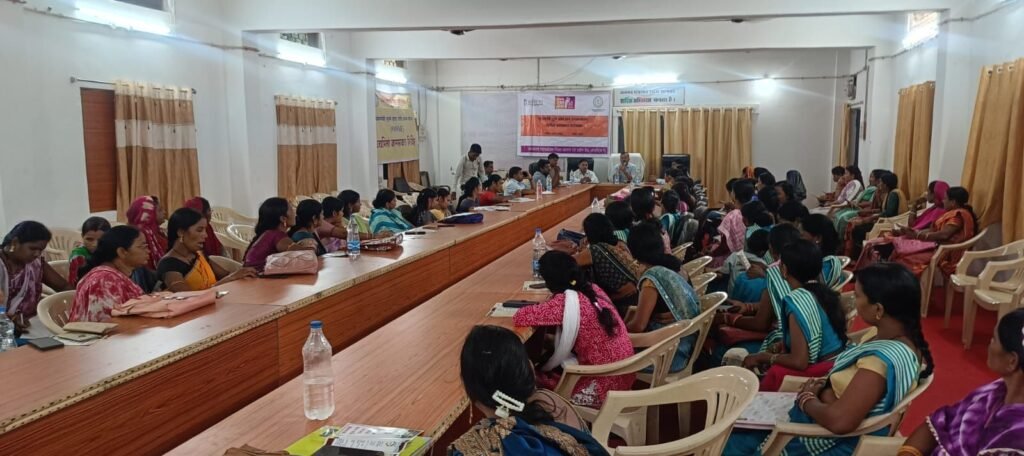 शक्ति जिले में दिव्यांगों को मिले प्रमाण पत्र, स्वास्थ्य विभाग द्वारा स्वस्थ नारी सशक्त परिवार का हो रहा सफल प्रधानमंत्री सूक्ष्म खाद्य, उद्यम उन्नयन योजना के अंतर्गत जिला व्यापार एवं उद्योग केंद्र द्वारा चल रहे कार्यक्रम, उच्च शिक्षा के लिए विद्यार्थियों को मिलेगी स्कॉलरशिप 25 अक्टूबर तक होंगे आवेदन, शक्ति कलेक्टर तोपनो साहब के मार्गदर्शन में राज्य स्थापना की रजत जयंती पर हुए अनेकों आयोजन, प्राकृतिक विपदाओं से निपटने तैयार है शक्ति जिले की एनडीआरएफ टीम kshititech