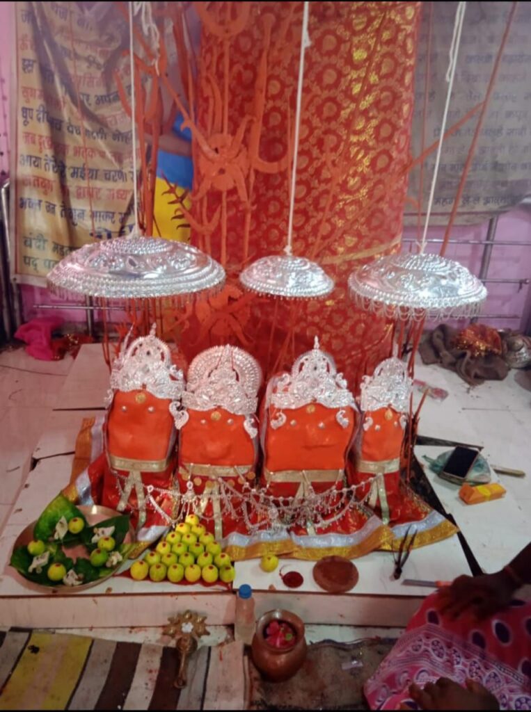 आस्था की अद्भुत कहानी ,चाहे वस्तु हो या इंसान ,खो जाएं तो मिला देती हैं माता मड़वा रानी,मड़वा रानी पर्वतवासिनी के दर पर पंचमी तिथि 27 सितंबर 2025 से शुरू हुई है कलश स्थापना एवं ज्योति कलश प्रज्वलन आस्था की अद्भुत कहानी ,चाहे वस्तु हो या इंसान ,खो जाएं तो मिला देती हैं माता मड़वा रानी,मड़वा रानी पर्वतवासिनी के दर पर पंचमी तिथि 27 सितंबर 2025 से शुरू हुई है कलश स्थापना एवं ज्योति कलश प्रज्वलन kshititech