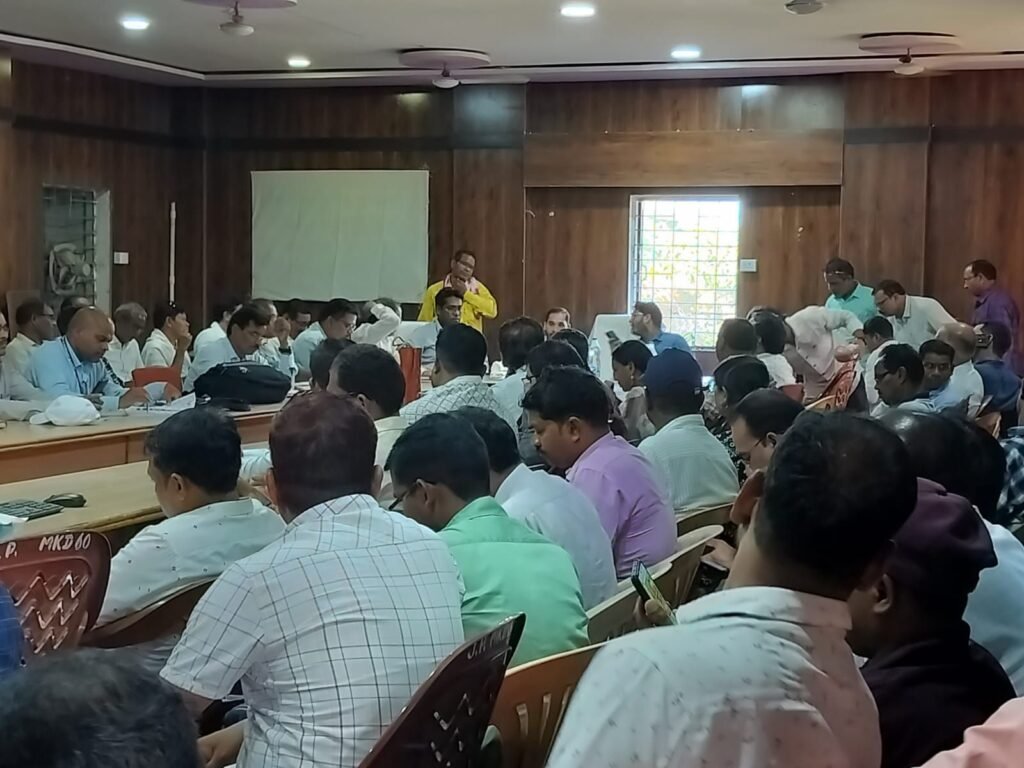 फसल धान की प्रविष्टियों के लिए अधिकारियों/ कर्मचारियों को खाद्य विभाग के अधिकारियों द्वारा दिया गया प्रशिक्षण, शक्ति जिले के सरकारी कालेजो में मतदान जागरूकता को लेकर चलेंगे कार्यक्रम, जिला पंचायत सीईओ ने ली बैठक, जिले के स्कूलों में युक्तिकरण से गुणवत्तापूर्ण शिक्षा की हुई उपलब्धता,शत प्रतिशत मतदान के लिए प्रशासन करेगा जागरूक kshititech