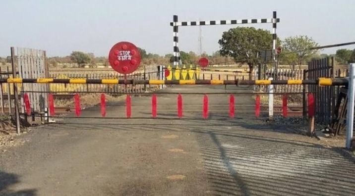 जरूरी सूचना- 2 सितंबर को शक्ति जिले का जेठा रेलवे फाटक रहेगा बंद, जिले की 10 सरकारी ऑफिसे हैं फाटक के उस पार, आम जनों को होगी दफ्तर जाने में असुविधा, रेलवे ने जारी की सूचना, रेलवे ने कलेक्टर को भेजा पत्र kshititech