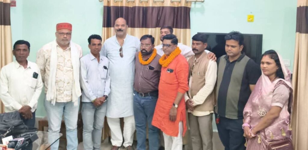 अपने अधिकारों के लिए जनपद पंचायतो के निर्वाचित जनप्रतिनिधियों ने बनाया अपना संगठन,शक्ति जिले में जनपद पंचायत अध्यक्ष/ उपाध्यक्ष संघ का हुआ नवीन गठन kshititech