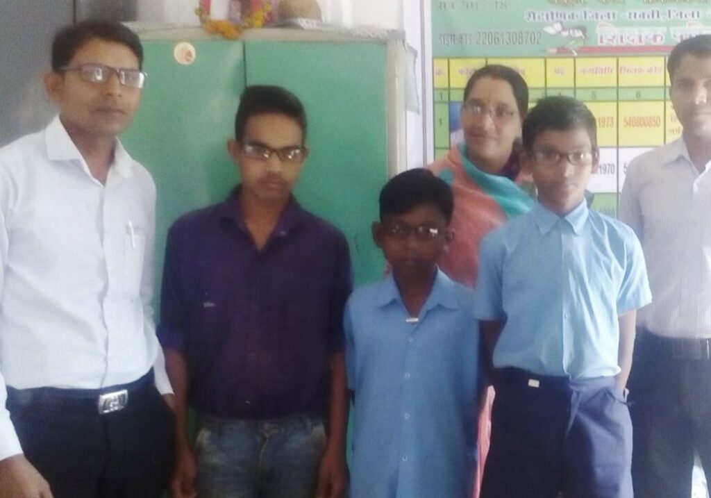 शक्ति जिला, स्वास्थ जिले की ओर अग्रसर- स्वस्थ नारी, सशक्त परिवार, शक्ति जिले में स्वास्थ्य विभाग ने करी अनुकरणीय पहल,पूरे जिले में सरकारी अस्पतालों में चलेगा 17 सितंबर से 2 अक्टूबर तक विशेष अभियान, स्वास्थ्य विभाग ने सरकारी स्कूलों में किया नेत्र जांच पखवाड़े का आयोजन, स्कूली बच्चों की आंखों की जा रही है कलेक्टर तोपनो साहब के दिशा निर्देशन एवं CMHO पूजा अग्रवाल के मार्गदर्शन में स्वास्थ्य विभाग सक्रिय, स्वास्थ्य महकमा अब नजर आएगा सामाजिक संस्थाओं की तरह जन सरोकार के कार्यों में भी सहभागी बनते kshititech